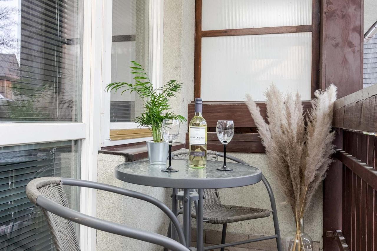 Z Parkingiem Apartment *