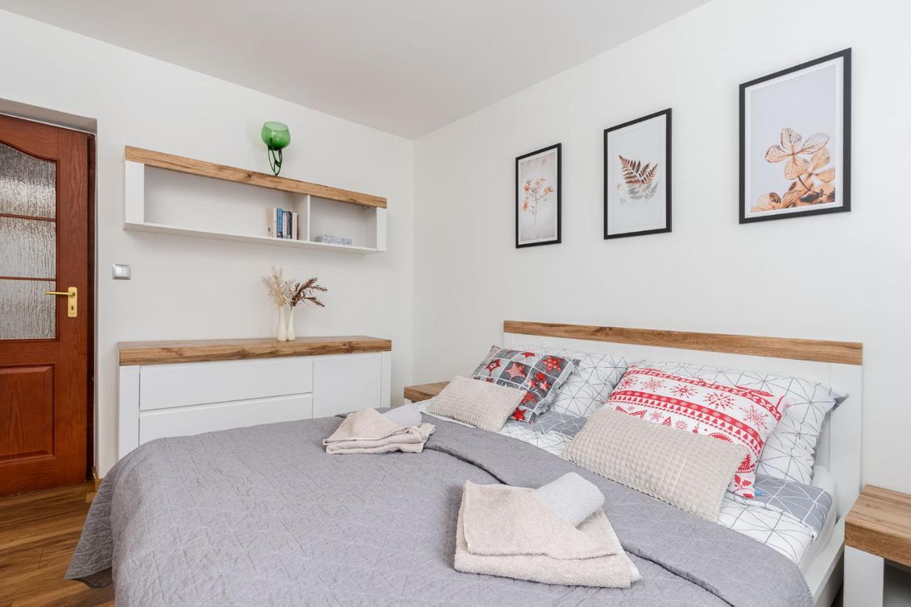 Z Parkingiem Apartment