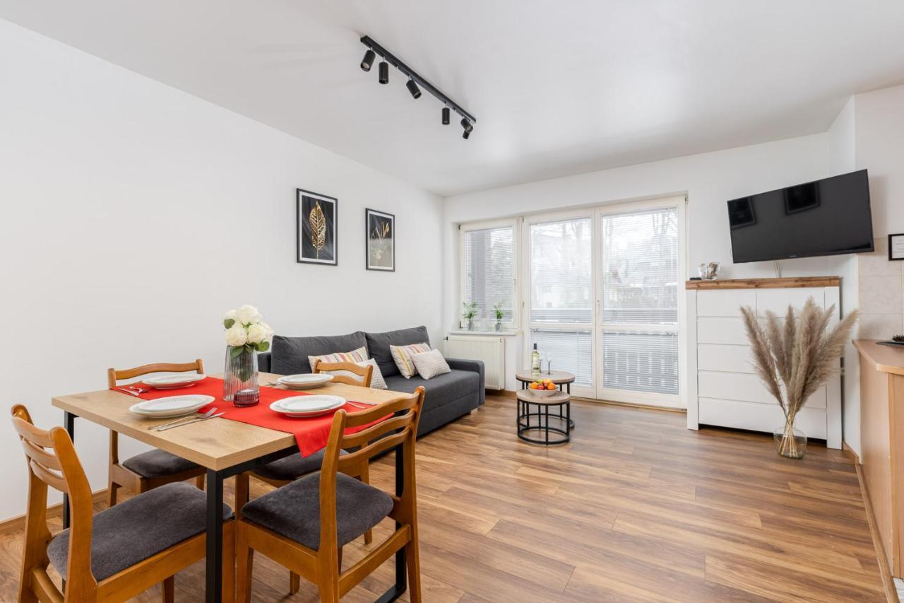 Z Parkingiem Apartment
